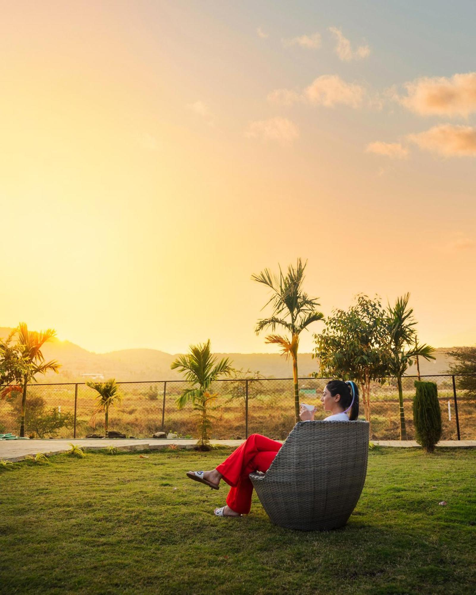 The Earth Farm Villa Nashik Luaran gambar